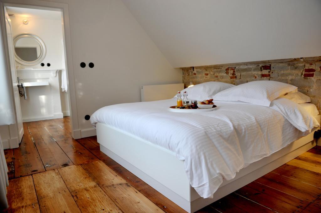 Guesthouse Bernardin Antwerpen Szoba fotó