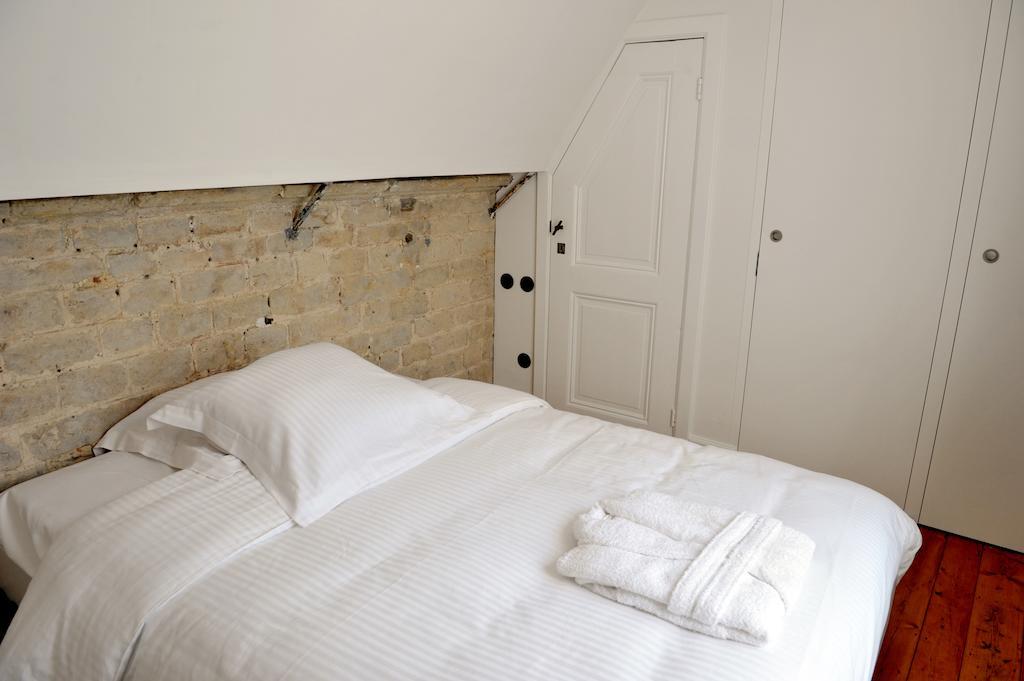 Guesthouse Bernardin Antwerpen Szoba fotó